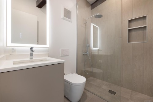 7756 West Saanich Rd, Central Saanich, BC 