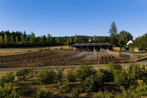 7756 West Saanich Rd, Central Saanich, BC 