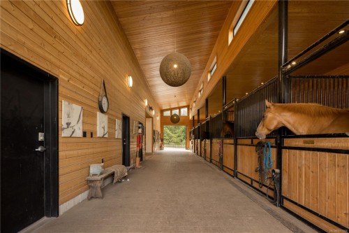 7756 West Saanich Rd, Central Saanich, BC 