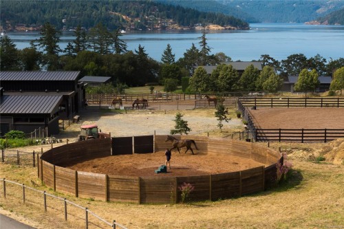 7756 West Saanich Rd, Central Saanich, BC 