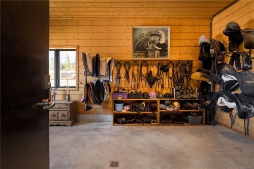 7756 West Saanich Rd, Central Saanich, BC 