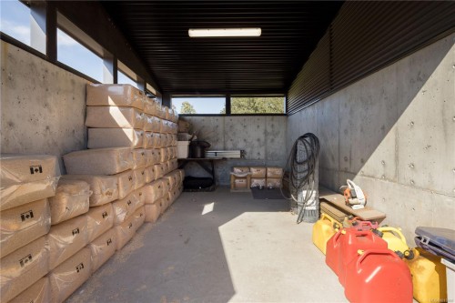 7756 West Saanich Rd, Central Saanich, BC 