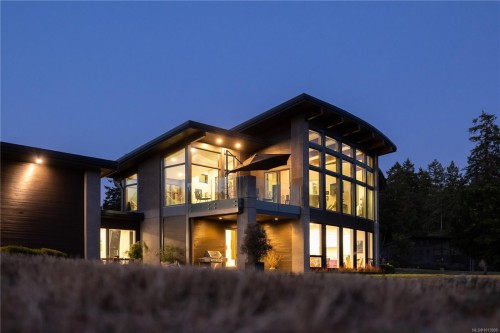 7756 West Saanich Rd, Central Saanich, BC 