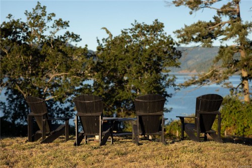 7756 West Saanich Rd, Central Saanich, BC 