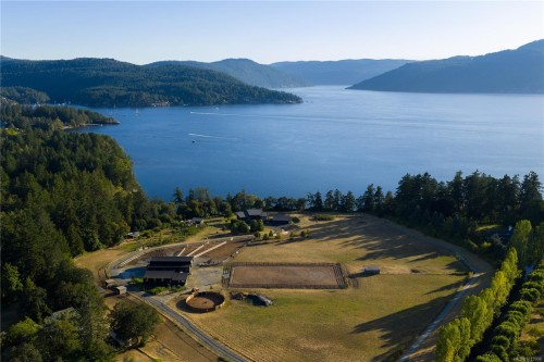 7756 West Saanich Rd, Central Saanich, BC 