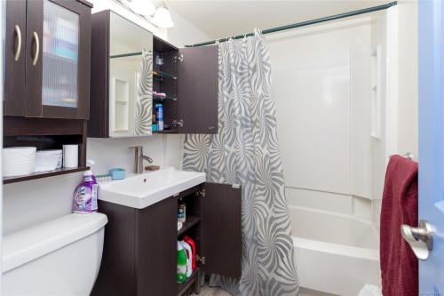 1682 Whiffin Spit Rd, Sooke, BC 