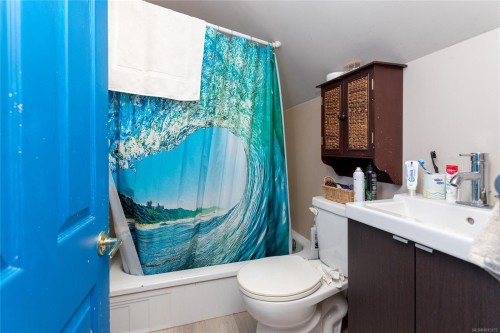 1682 Whiffin Spit Rd, Sooke, BC 