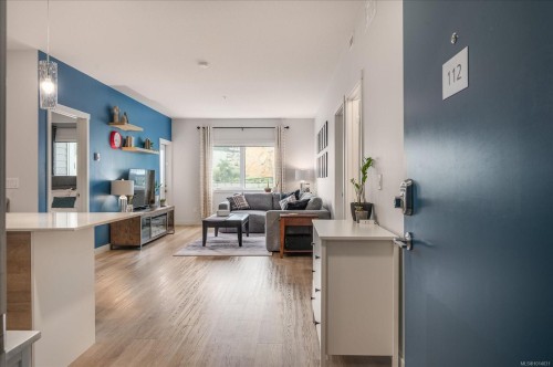 112-4830 Cedar Ridge Pl, Nanaimo, BC - Indoor Photo Showing Other Room