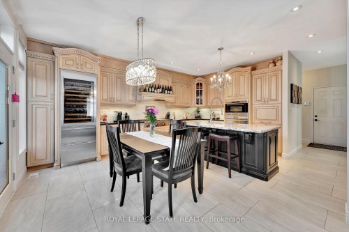 3 Rianna Court, Hamilton, ON - Indoor