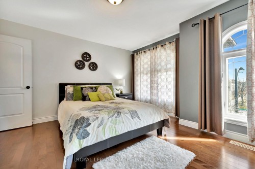 3 Rianna Court, Hamilton, ON - Indoor Photo Showing Bedroom