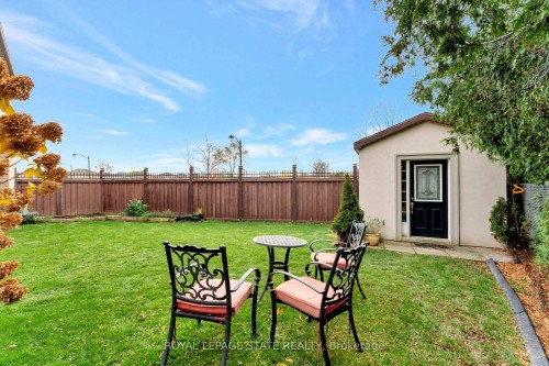 3 Rianna Court, Hamilton, ON - Outdoor