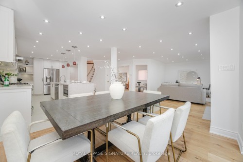 5217 Fallingbrook Drive, Mississauga, ON - Indoor Photo Showing Dining Room