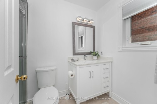 5217 Fallingbrook Drive, Mississauga, ON - Indoor Photo Showing Bathroom