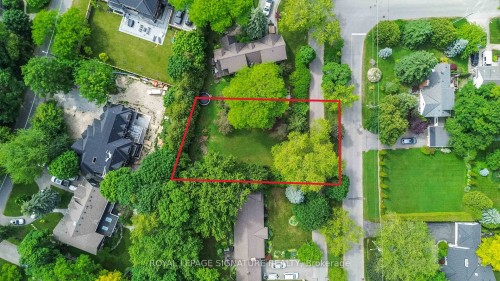 2R Pine Ridge Drive, Toronto, ON 