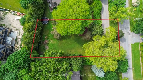 2R Pine Ridge Drive, Toronto, ON 