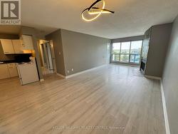 414 - 126 BELL FARM ROAD  Barrie, ON L4M 6J3