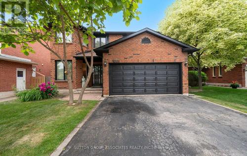 1252 GREENWOOD CRESCENT  Oakville, ON L6J 6W5