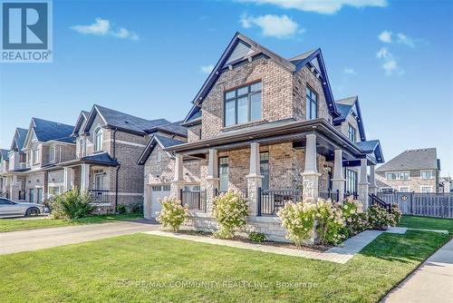 932 Barton Way, Innisfil, ON - Outdoor With Facade