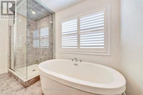 932 Barton Way, Innisfil, ON - Indoor Photo Showing Bathroom
