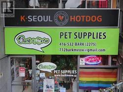 712 BLOOR STREET W  Toronto, ON M6G 1L4