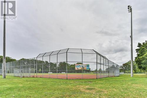 616 - 1 Leaside Park Drive, Toronto, ON - Outdoor