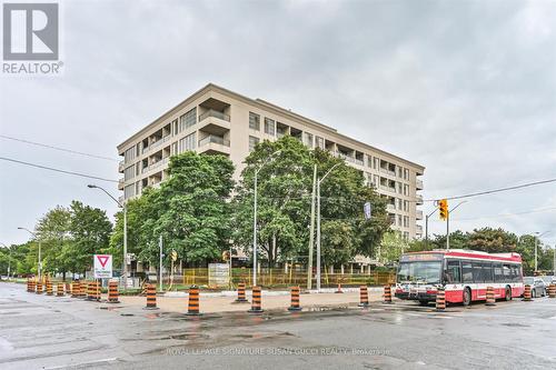 616 - 1 Leaside Park Drive, Toronto, ON - Outdoor With Balcony