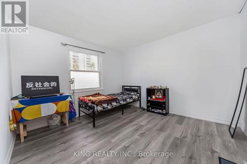 1097 Queens Boulevard, Kitchener, ON 