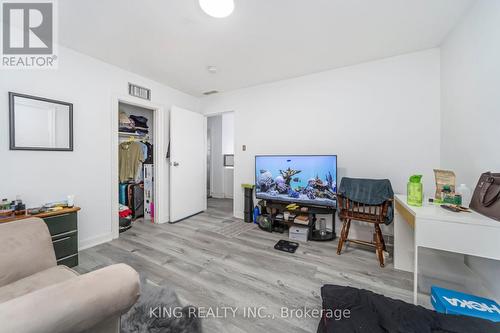 1097 Queens Boulevard, Kitchener, ON 