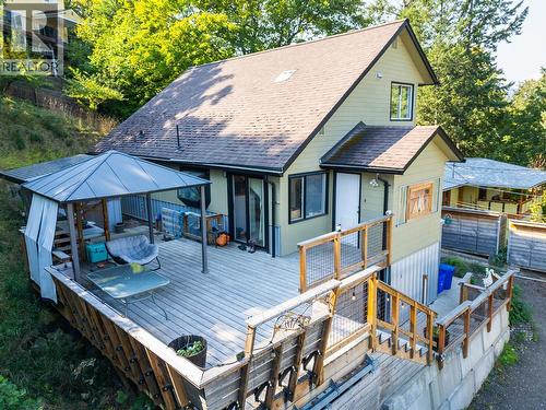 320 Chatham Street, Nelson, BC - Outdoor With Deck Patio Veranda With Exterior