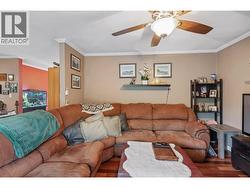 LIVING ROOM - Great place to gather with friends & family! - 