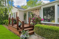 174 MUD STREET W  Grimsby, ON L0R 1M0