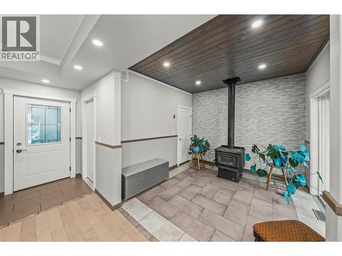 5936 Highway 6, Coldstream, BC - Indoor Photo Showing Other Room