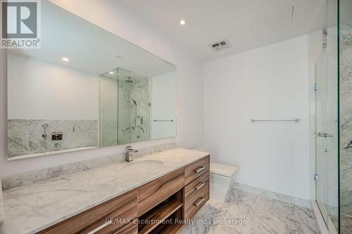 2816 - 488 University Avenue, Toronto (University), ON - Indoor Photo Showing Bathroom