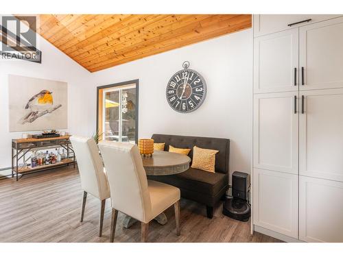 6171 50 Street Nw, Salmon Arm, BC - Indoor Photo Showing Dining Room