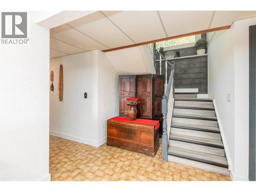 6171 50 Street Nw, Salmon Arm, BC - Indoor Photo Showing Other Room