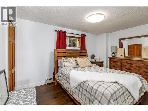 6171 50 Street Nw, Salmon Arm, BC - Indoor Photo Showing Bedroom