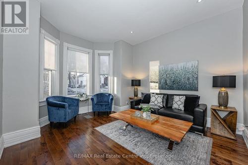 103 SURREY STREET E  Guelph (Downtown), ON N1H 3P7