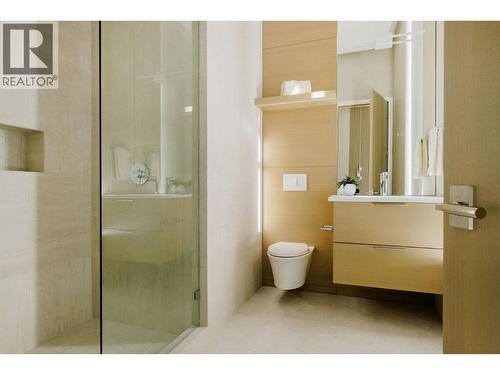 1181 Sunset Drive Unit# 2901, Kelowna, BC - Indoor Photo Showing Bathroom