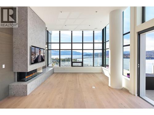 1181 Sunset Drive Unit# 2902, Kelowna, BC - Indoor Photo Showing Other Room