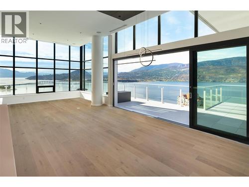 1181 Sunset Drive Unit# 2902, Kelowna, BC - Indoor Photo Showing Other Room