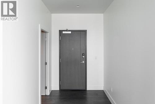 1181 Sunset Drive Unit# 2703, Kelowna, BC - Indoor Photo Showing Other Room