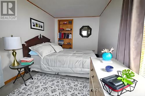 34 Queen Street, Grey Highlands, ON - Indoor Photo Showing Bedroom
