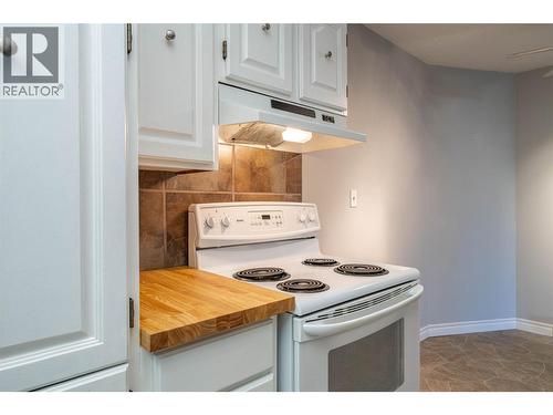 1801 32 Street Unit# 203, Vernon, BC - Indoor Photo Showing Kitchen