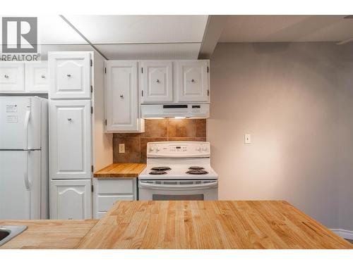 1801 32 Street Unit# 203, Vernon, BC - Indoor Photo Showing Kitchen