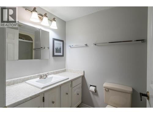 1801 32 Street Unit# 203, Vernon, BC - Indoor Photo Showing Bathroom