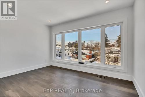 485 Hartleigh Avenue, Ottawa, ON - Indoor Photo Showing Other Room