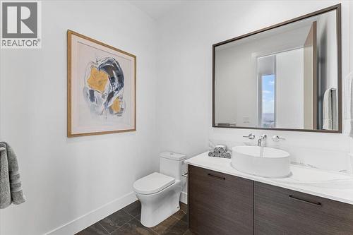 1181 Sunset Drive Unit# 2801, Kelowna, BC - Indoor Photo Showing Bathroom