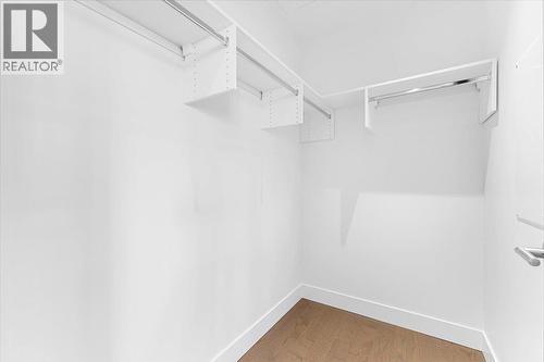 1181 Sunset Drive Unit# 2801, Kelowna, BC - Indoor With Storage