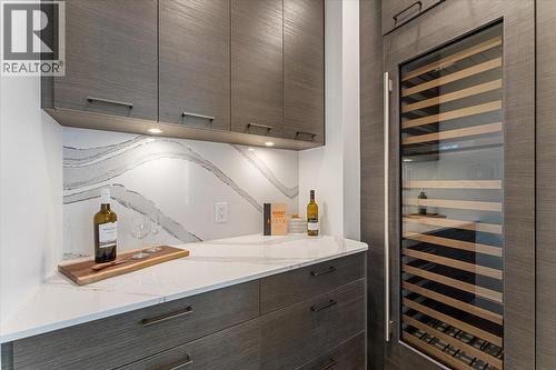 1181 Sunset Drive Unit# 2801, Kelowna, BC - Indoor Photo Showing Other Room