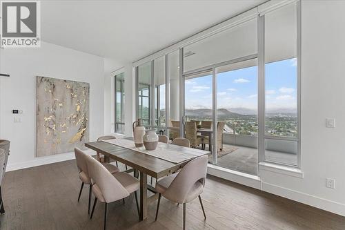 1181 Sunset Drive Unit# 2801, Kelowna, BC - Indoor Photo Showing Dining Room
